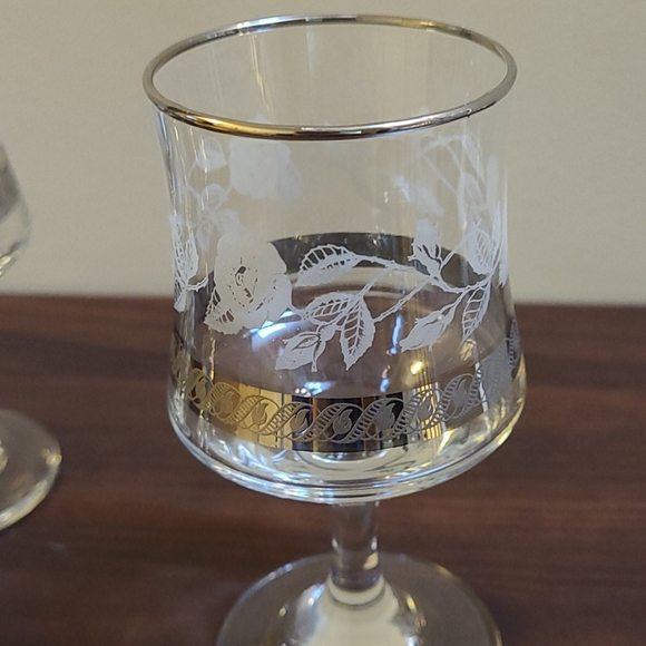 Retro mini wine glass set - Picture 9 of 11